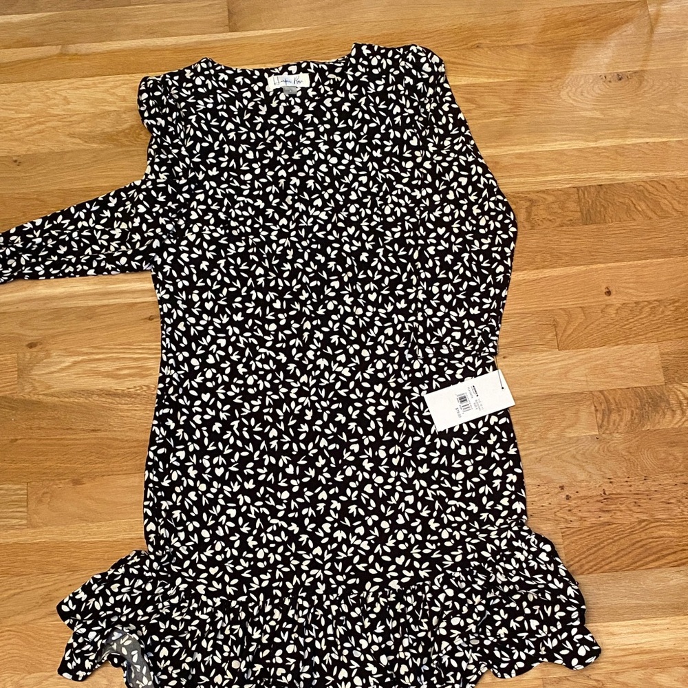 Elegant Black and White Floral Mini Dress